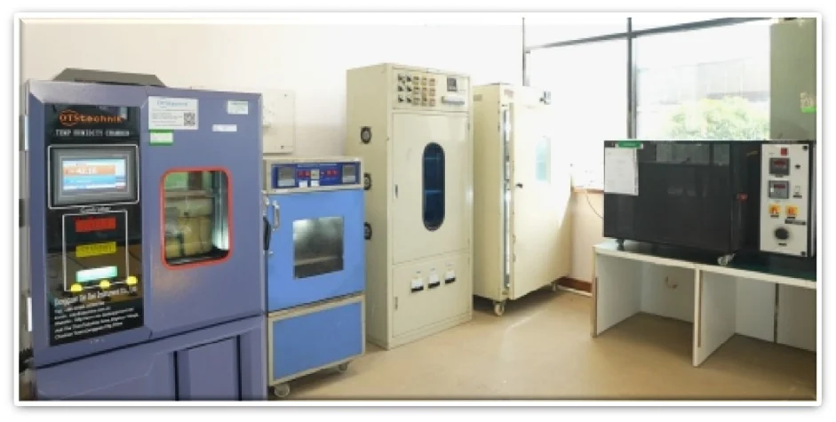 Humidity Chamber and Cap Temperature Instrument